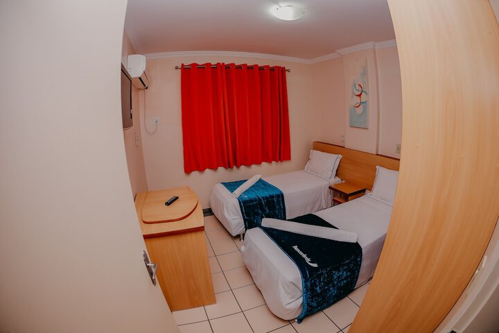 Room 6 of 55