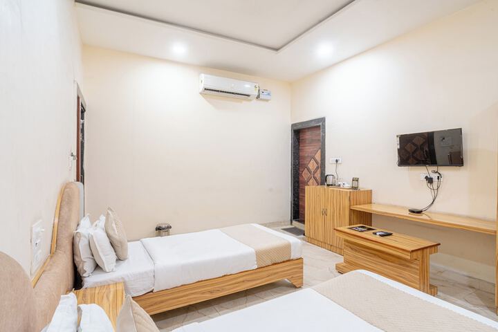 Room 21 of 73
