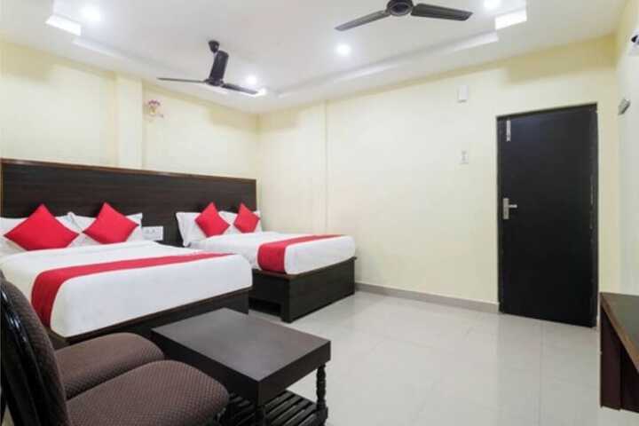 Room 13 of 19