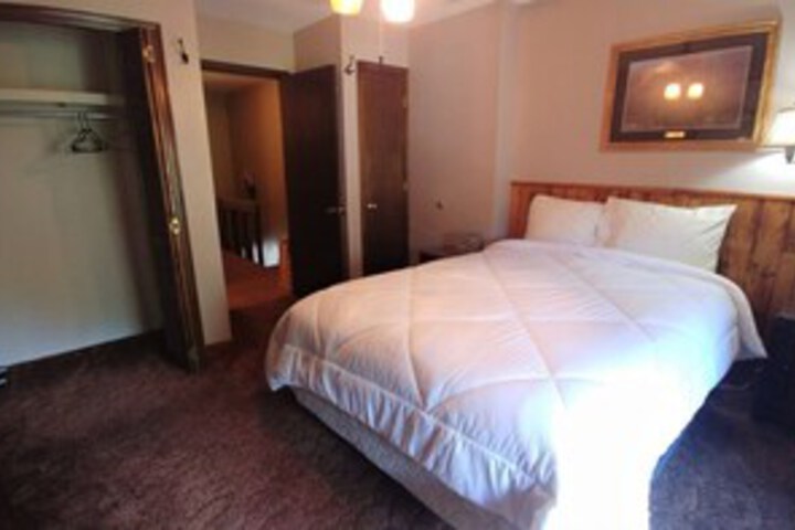 Room 15 of 16