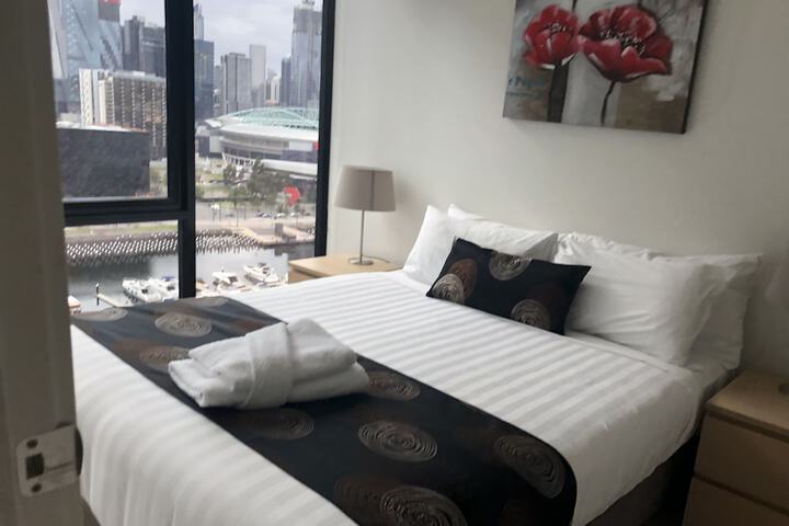 Room 32 of 85
