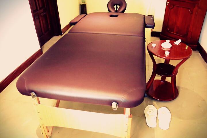Room 54 of 68