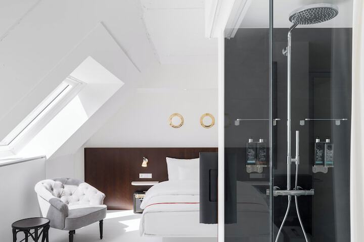 Room 41 of 113