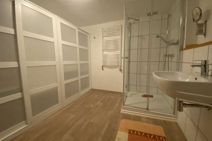 Room 40 of 97