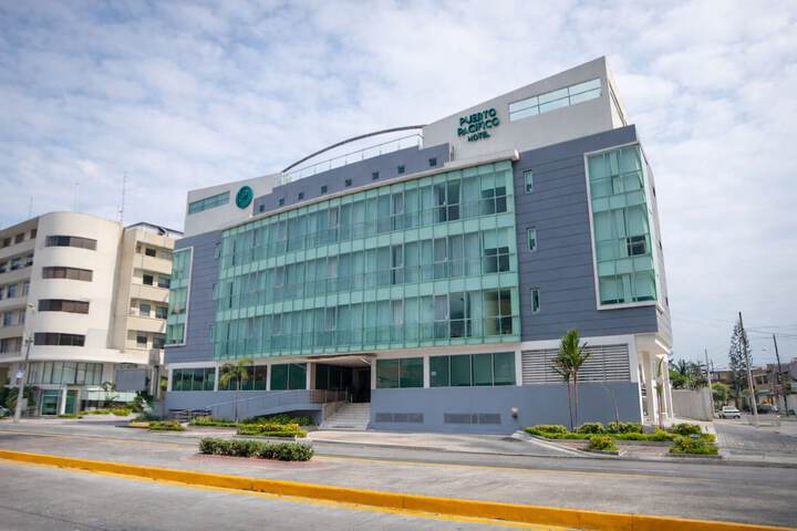 Exterior of Hotel Puerto Pacifico Guayaquil Airport