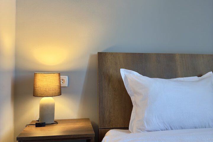 Room 10 of 26