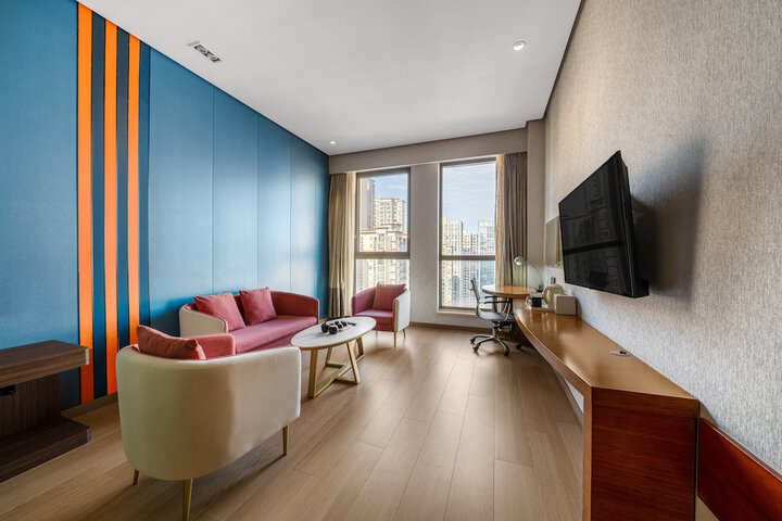 Room 14 of 73