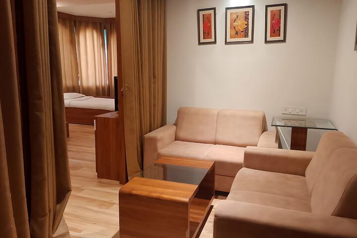 Room 45 of 95