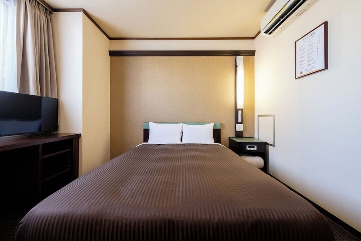 Room 13 of 67