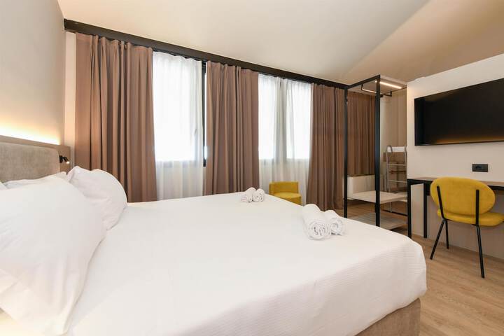Room 42 of 89