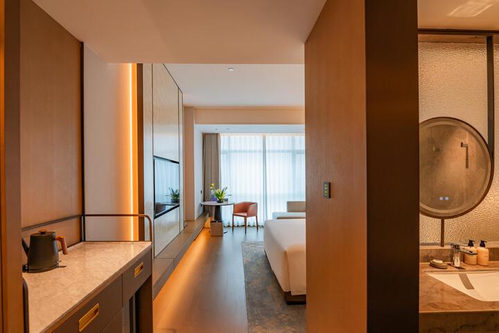 Room 55 of 94