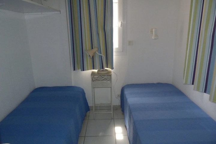 Room 11 of 23