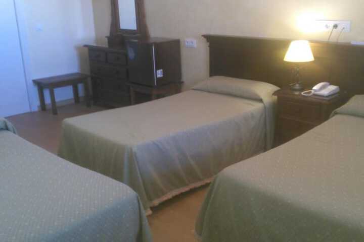 Room 12 of 48