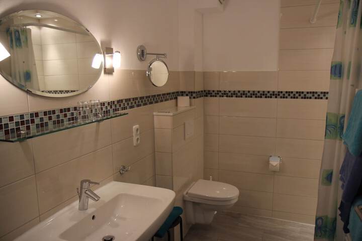 Room 33 of 56