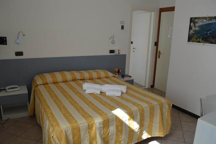 Room 17 of 51