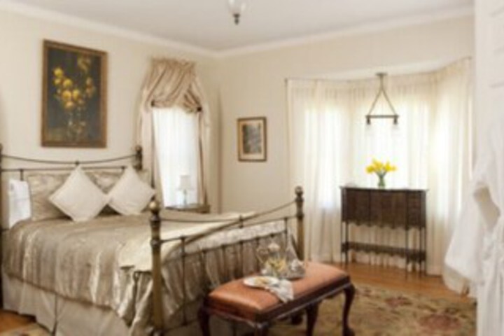 Room 10 of 36