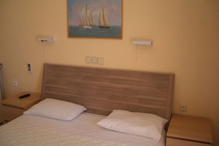 Room 17 of 31