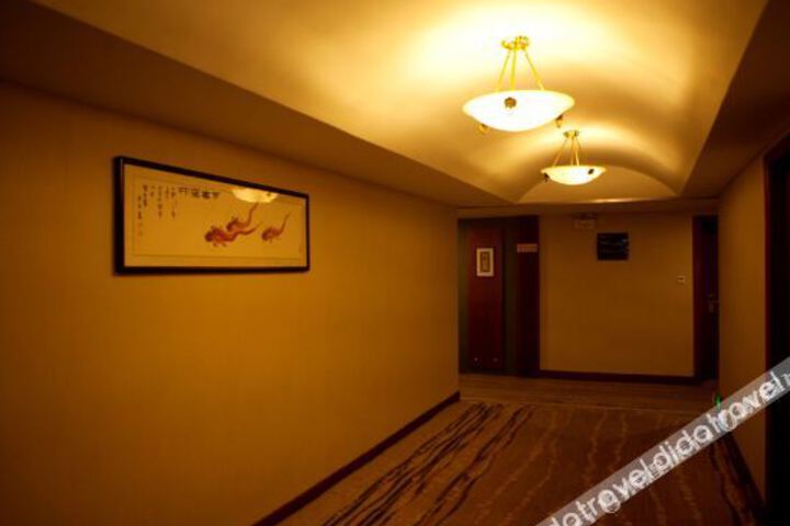 Hotel Interior 17 of 32
