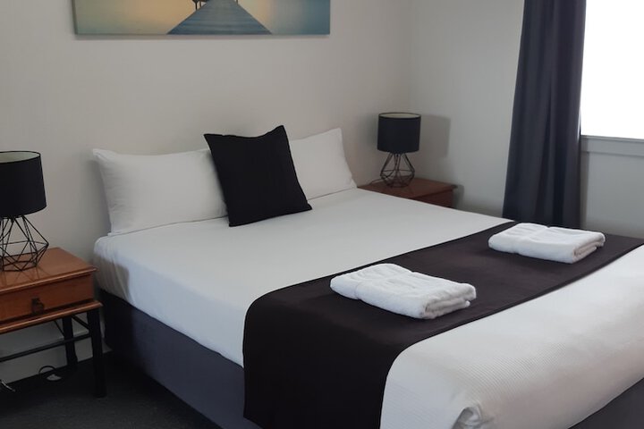 Room 18 of 34
