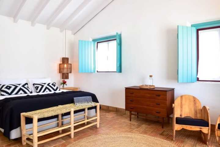 Room 42 of 179