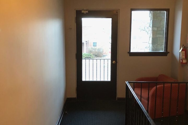 Ballroom/Hall 13 of 22
