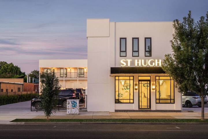 Image of St Hugh Hotel Wagga Wagga