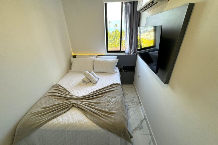 Room 18 of 21