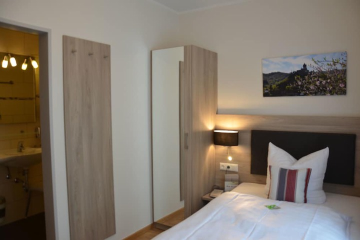 Room 5 of 53