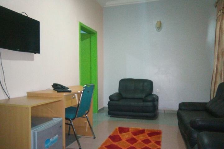 Room 18 of 23