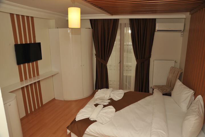 Room 5 of 21