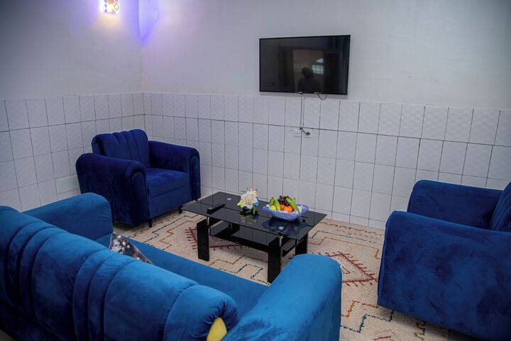 Room 17 of 110