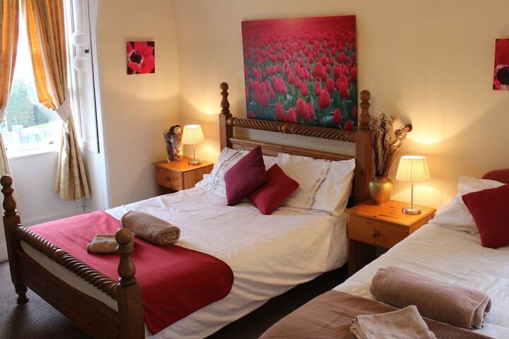 Room 8 of 43