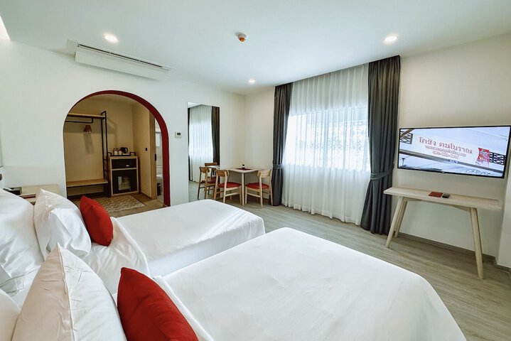 Room 42 of 190