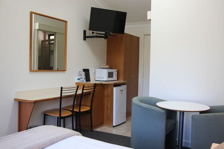 Room 14 of 49