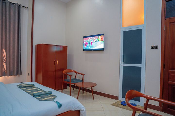 Room 42 of 63