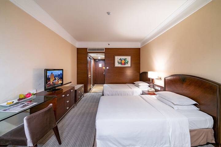 Room 7 of 141