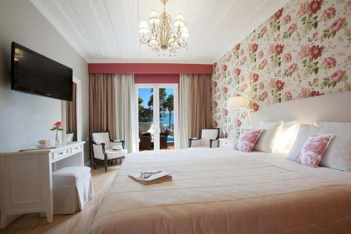 Room 7 of 26