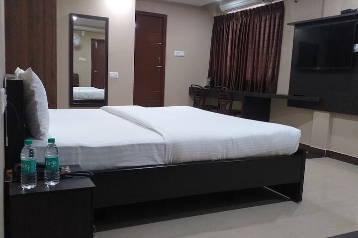 Room 25 of 44