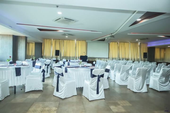 Ballroom/Hall 50 of 57