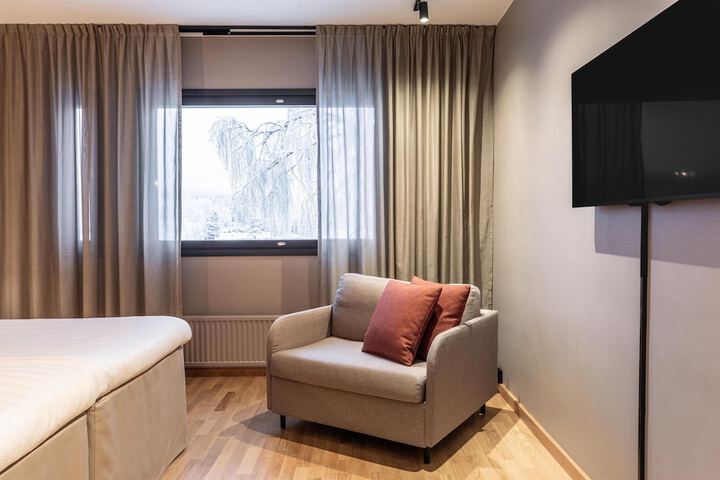 Room 8 of 46