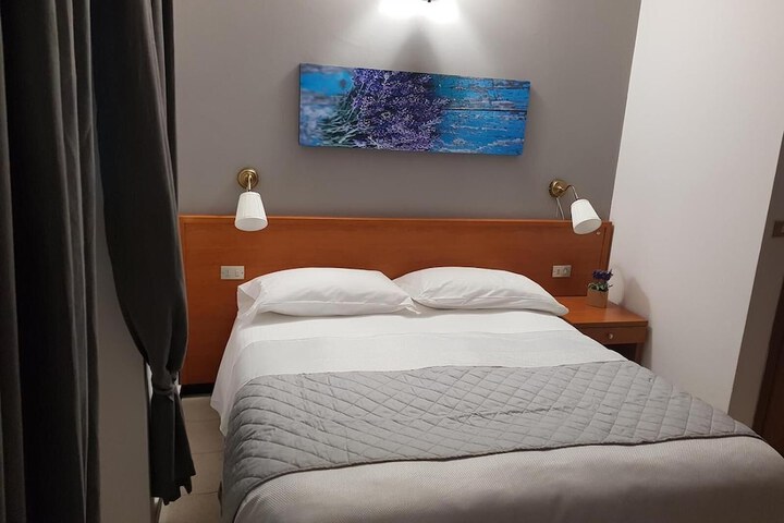 Room 18 of 32