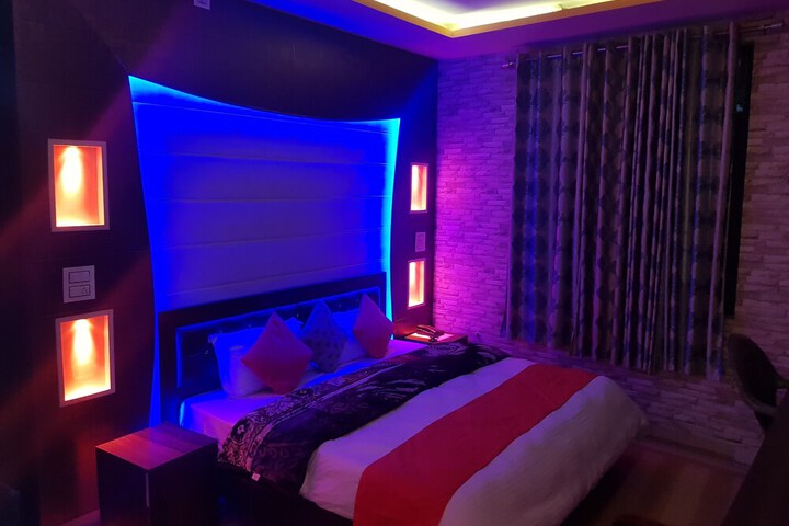 Room 14 of 45