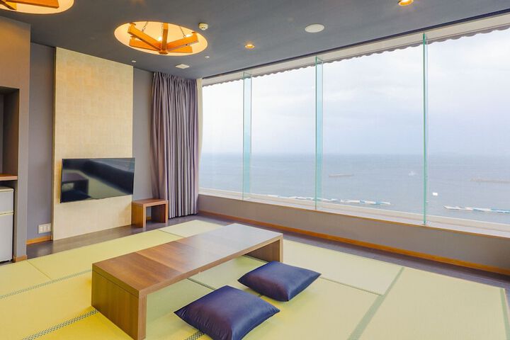 Room 10 of 54