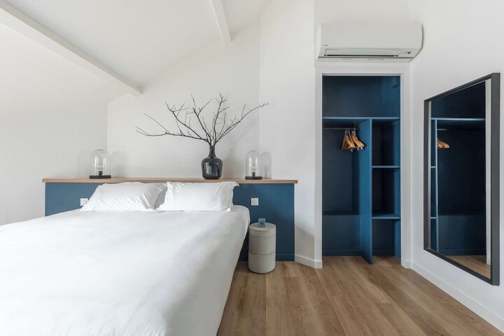 Room 38 of 115