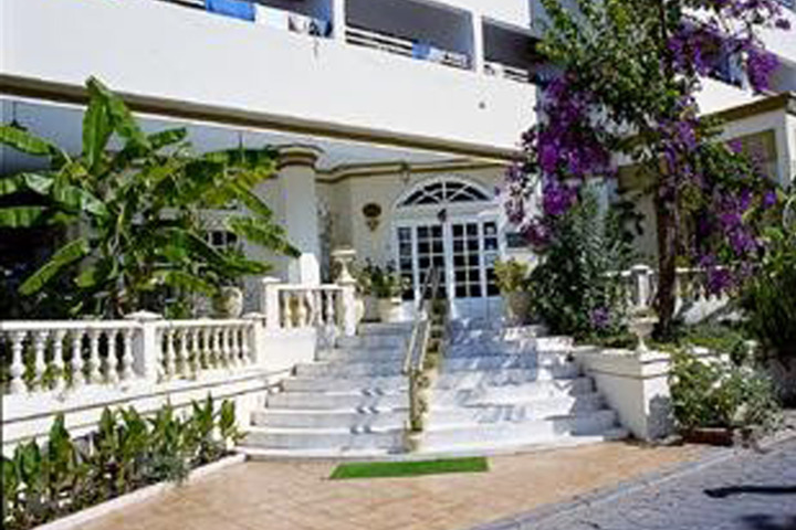 SERENAD HOTEL