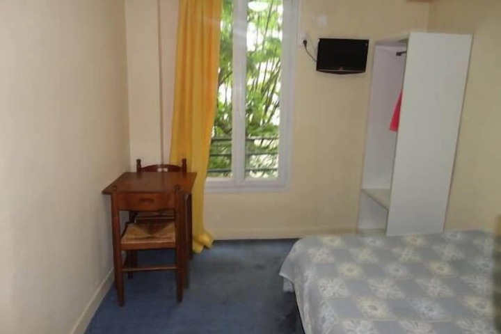 Hero Image 1 of 18
