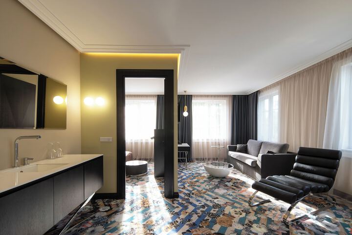 Room 17 of 70