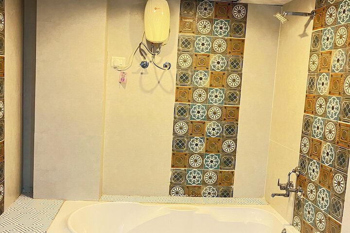 Room 15 of 20