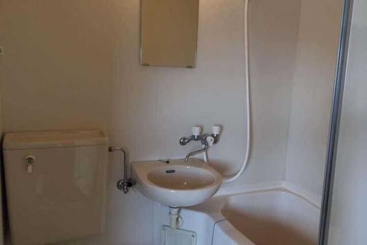 Room 19 of 27