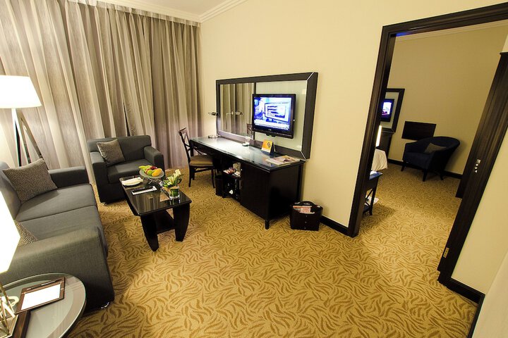 Room 51 of 135